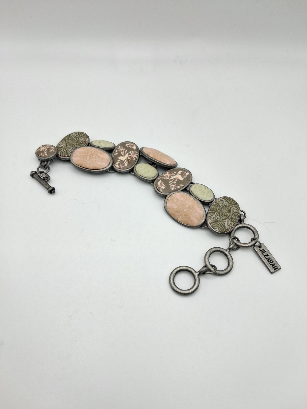 PM5.  Jilzarah Peach and Sage Oval Link Bracelet